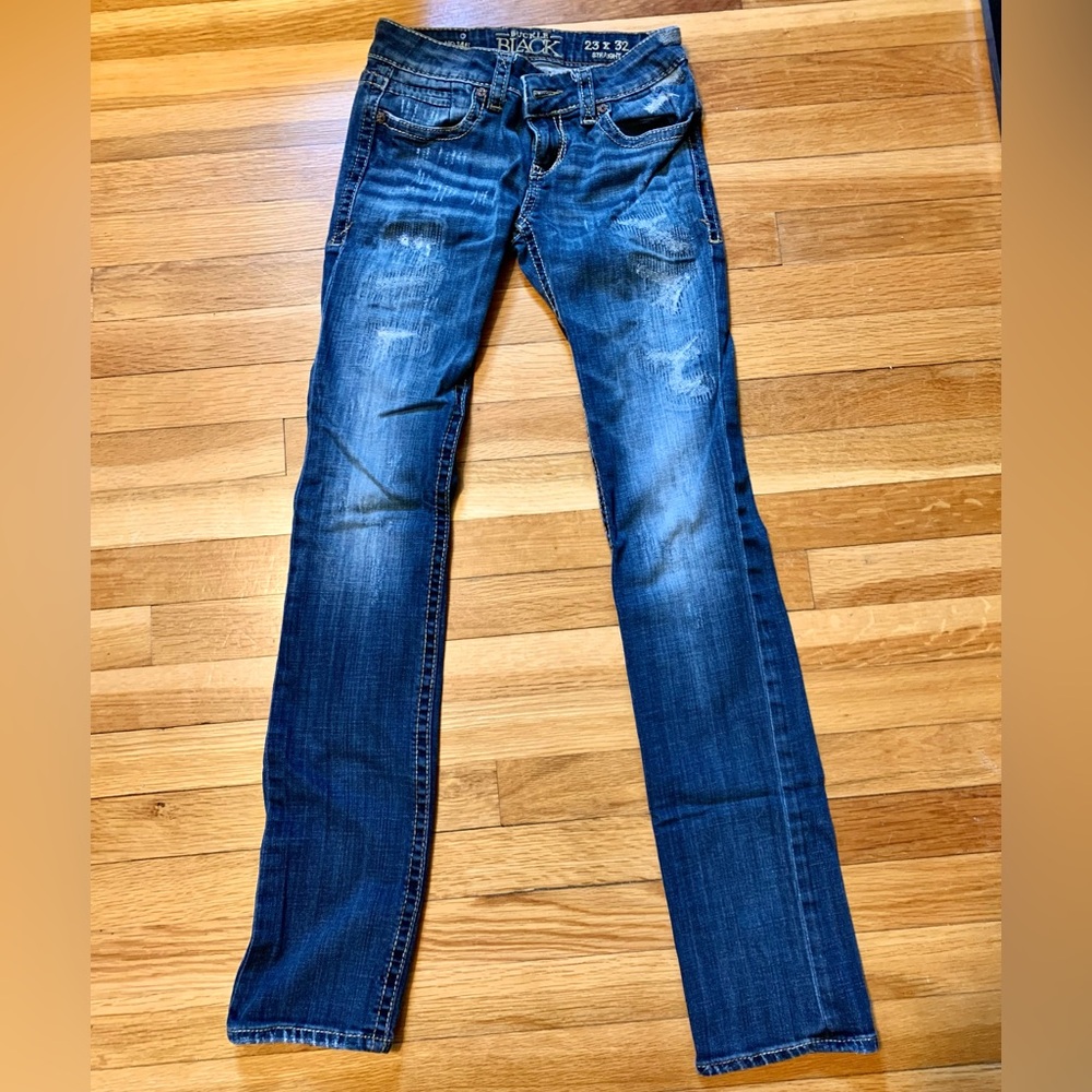 Buckle Black Straight Jean. Size 23